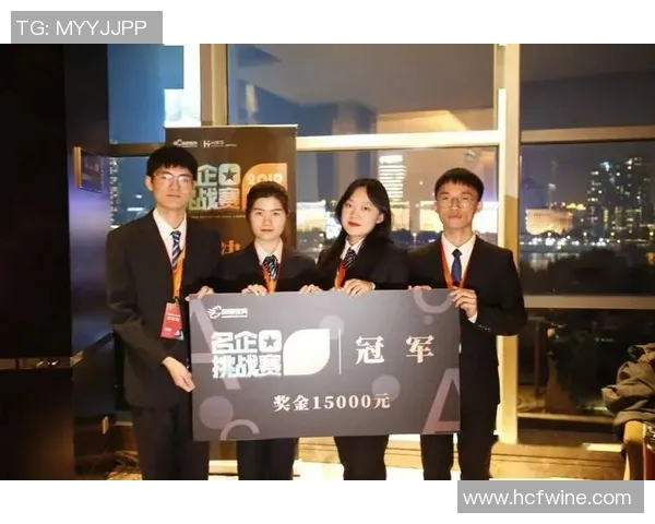 北京羽毛球队在世界锦标赛中的团队协作表现分析与点评 北京羽毛球队在世界锦标赛中的团队协作表现分析与点评