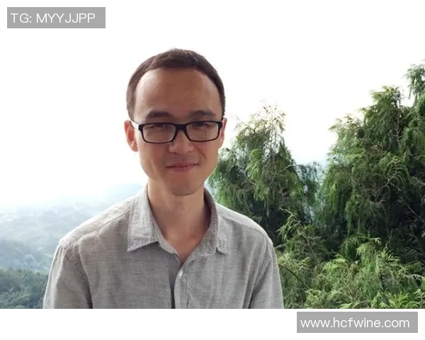 张伟专访:从青涩少年到篮球巨星的奋斗与成长之路