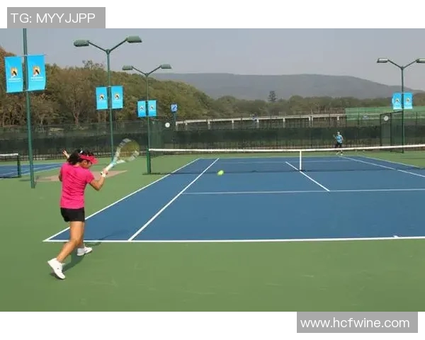 武汉网球队灵活性揭秘:网球巨献背后的训练与策略分析
